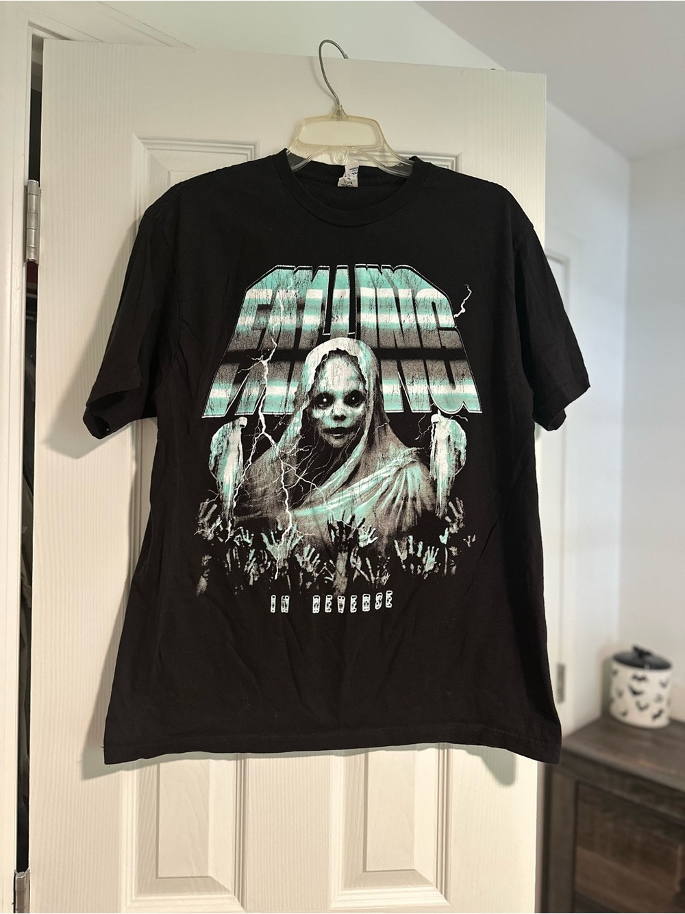 Falling In Reverse tour t-shirt - Picture 5 of 5